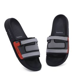 CHUPPS Men Lightweight Sliders-54