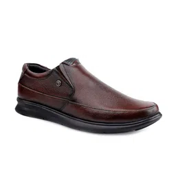 bacca bucci Men Textured Leather Formal Slip-On Shoes-image-99