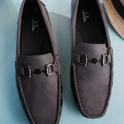 Carlton London Men Textured Loafers-image-93