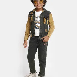 V-Mart Kids Printed T-shirt and Shirt With Trousers-image-34