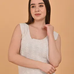 NoBarr Cable Knit Self Design Crop Sweater Vest-48