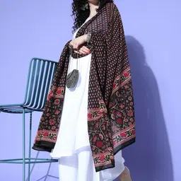 InWeave Women Solid Viscose Rayon Spaghetti Straps Kurta Set-36