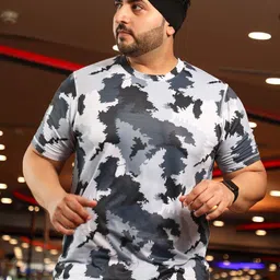 Instafab Plus Men Printed Pockets T-shirt-picture-55