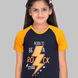 Fleximaa Kids Multicoloured Printed V-Neck Raw Edge Running T-shirt-21