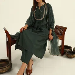 FIORRA Ethnic Motifs Embroidered Regular Sequinned A-Line Kurta with Trousers & Dupatta image 4