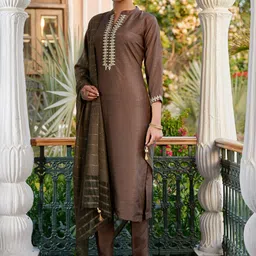 WOMEN PLUS Women Ethnic Motifs Yoke Design Regular Thread Work Kurta with Trousers & With Dupatta-34