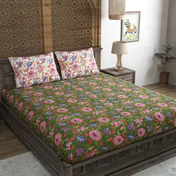 Sangria Green Printed 210 TC Cotton Fitted King Bedsheet & 2 Pillow Covers-image-4