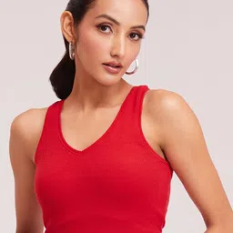 BerryBird Cotton V-Neck Sleeveless Opaque Fitted Crop Top-picture-16