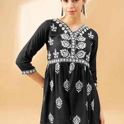 all about you Black Floral Embroidered V-Neck A-Line Longline Top-picture-17