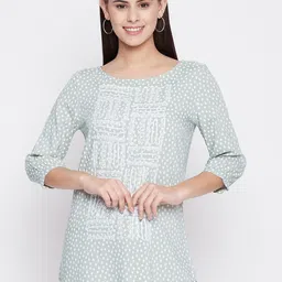Ruhaans Round Neck Geometric Print Longline Top-image-9