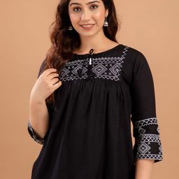 AVAYAYATWomenEmbroidered Longline Top-image-47