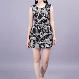 HIGHLIGHT FASHION EXPORT Geometric Print Top-image-55