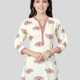 Saree Swarg Floral Printed Mandarin Collar A-line Kurti-image-17