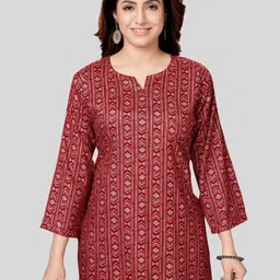 Saree Swarg Red & Pink Geometric Printed Kurti-0
