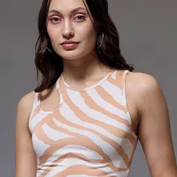 STYLECAST X KASSUALLY Women Round Neck Printed Crop Top-image-82