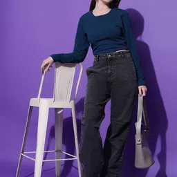 Stylecast X Kotty Round Neck Crop Top-image-25