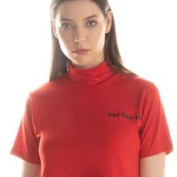 Clovia Red Regular Crop Top-11