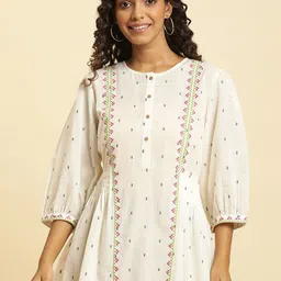 W Off White & Green Conversational Printed Puffed Sleeves Pure Cotton A-Line Top-image-49
