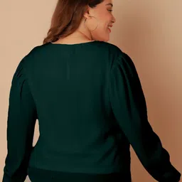 Zink Curve Plus Size V-Neck Top image 5