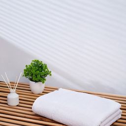 Himeya White Solid 650 GSM Sustainable Pure Cotton Bath Towels-18