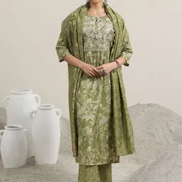Libas Floral Printed Thread Work Straight Kurta with Trousers & With Dupatta image 3