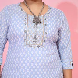Vbuyz Plus Size Ethnic Motif Printed Regular Gotta Patti Kurta With Trousers & Dupatta image 2