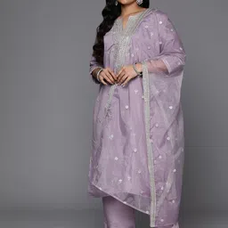 Indo Era Plus Size Embroidered Regular Sequinned Kurta with Trousers & With Dupatta image 5