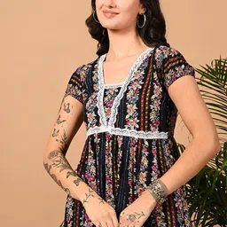 JAHIDA COMFORT WITH STYLE Square Neck Printed Embellished Tunic-57