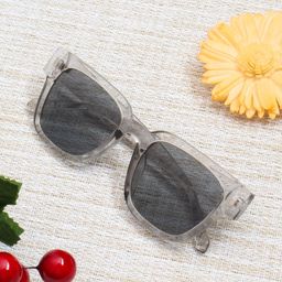 Gold Berg Unisex Grey Lens & White Wayfarer Sunglasses with UV Protected Lens GB-2281-3