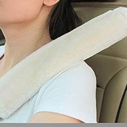 PAWSOME Soft Faux Sheepskin Seat Belt Shoulder Pad for a More Comfortable Driving, Compatible with Adults Youth Kids - Car, Truck, SUV, Airplane,Carmera Backpack Straps 2 Packs Cream-image-5