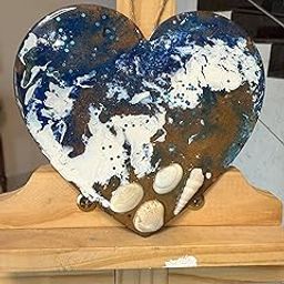@rtbymeenu Handcrafted Heart-Shaped Resin Art – Ocean-Inspired Elegance-image-1