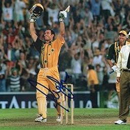 5x7 Inches Original Autographed Photo of Australian Cricketer Michael Bevan-image-82