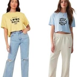 Women's Motivational Graphic Crop Top Set, Never Look Back and Stay Groovy Print, Pack of 2-image-1