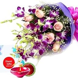 EG2i Purple Flowers and Pink Roses for Diwali Valentine's Day Christmas Special Fresh Flowers-image-45