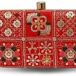 Elora Long Clutch-image-90