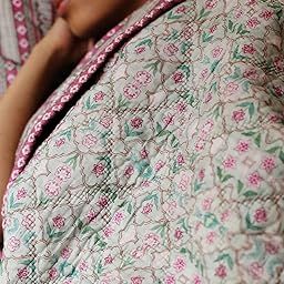 Tucked In | Mira Quilt Set with Cushion Cover | 100% Organic Cotton | Reversible Quilt | All Season Blankets | King Size (96"x105")-image-41