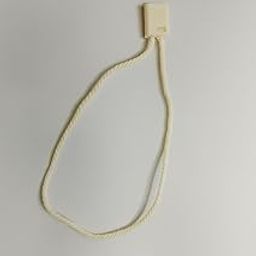 Aakriti Hang Tags with String Lock, Pack of 900, White Twisted Cord and Cotton Seal for Clothing Labels for Clothing, Jewellery, Price Tags-image-93