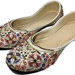 Women's Traditional Ethnic Jutti Mojari, Flat Round Toe, Synthetic Material, Slip-on Style-image-98