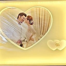 LED Heart-Shaped Wedding Photo Frame with Ring Design, Illuminated Display, Romantic Room Decor-image-58