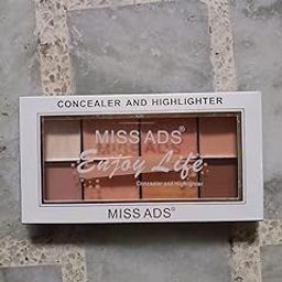 V.K Enjoy Life Concealer and Highlighter Palette, 8 Shades-22