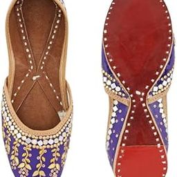 Lilac Purple Punjabi Jutti for Women | Mojari for Ladies | Bridal Juti-image-37