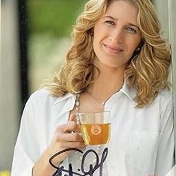 4x6 Inches Original Autographed Photo of German Tennis Player Steffi Graf-image-91