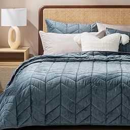 EVERGRACE 3 Pieces Luxurious Queen Velvet Quilts, Ultra Soft Lightweight Velvet Comforter Set, Matelasse Oversized Diamond Bedspread Coverlet for All Season with 2 Shams, Stormy Blue, 92"x96"-image-51