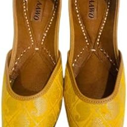 Comfortable Jutti || Women's Synthetic Leather Punjabi Jutti || Ethnic Footwear-image-95