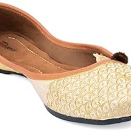 Women Ethnic Footwear Office wear Punjabi Jutti Mojari Gold Side Flip-2-image-27