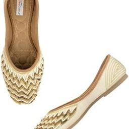 Women Ethnic Footwear Mojari/Punjabi Jutti-Sea Green Zigzag-image-43