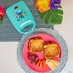 Uncanny Brands Disney Lilo and Stitch Single Sandwich Maker, Small Kitchen Appliance-31