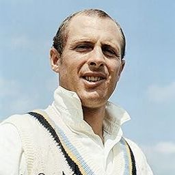 8x10 Inches Original Autographed Photo of British Cricketer Geoffrey Boycott-image-85