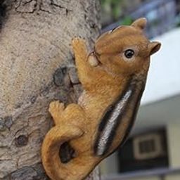 Wonderland Resin Chipmunk Climbing Garden Or Home Decor (Wall Or Tree Decor), Multi Colour-image-11
