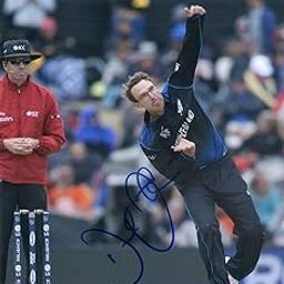 5x7 Inches Original Autographed Photo of New Zealand Cricketer Daniel Vettori-image-66